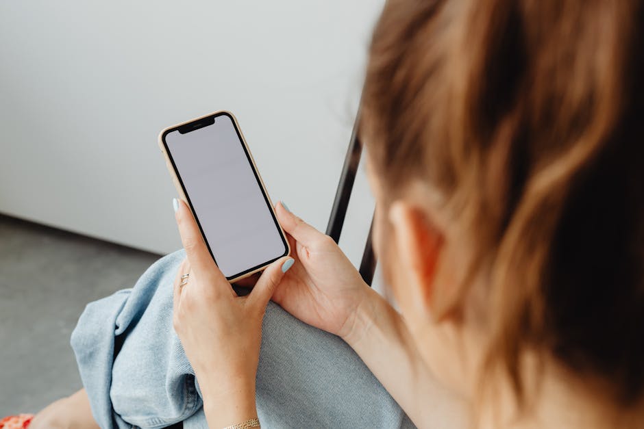 Navigating Digital Advertising: Best Practices and Tools